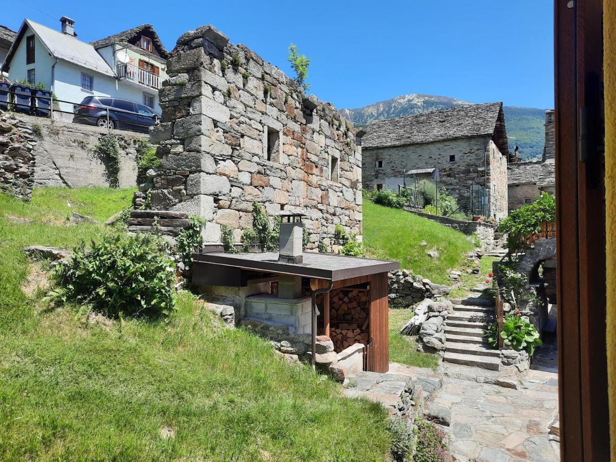 Casamici Apartment Bognanco Luaran gambar